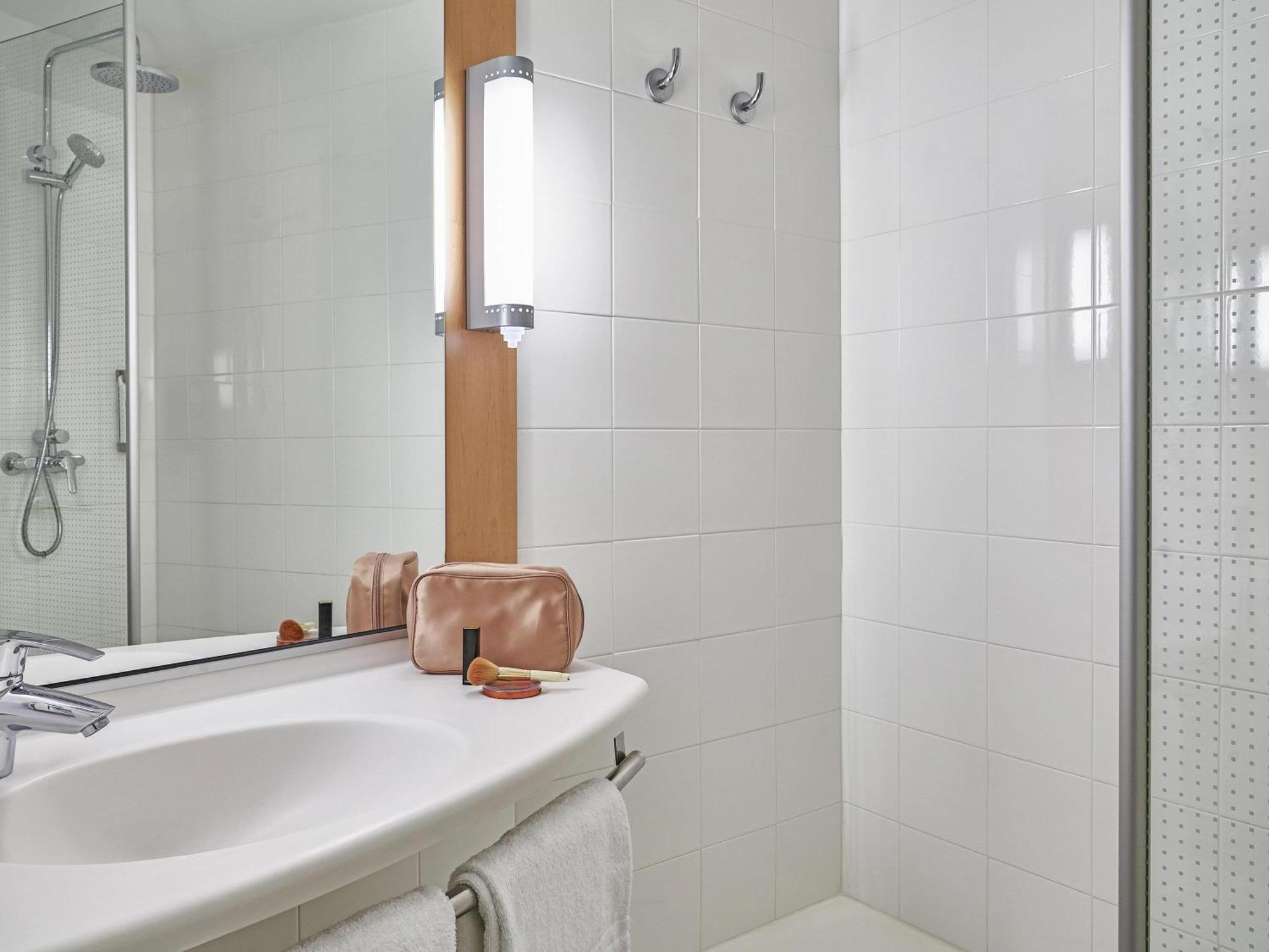 Ibis Barcelona Centro — Photos 2